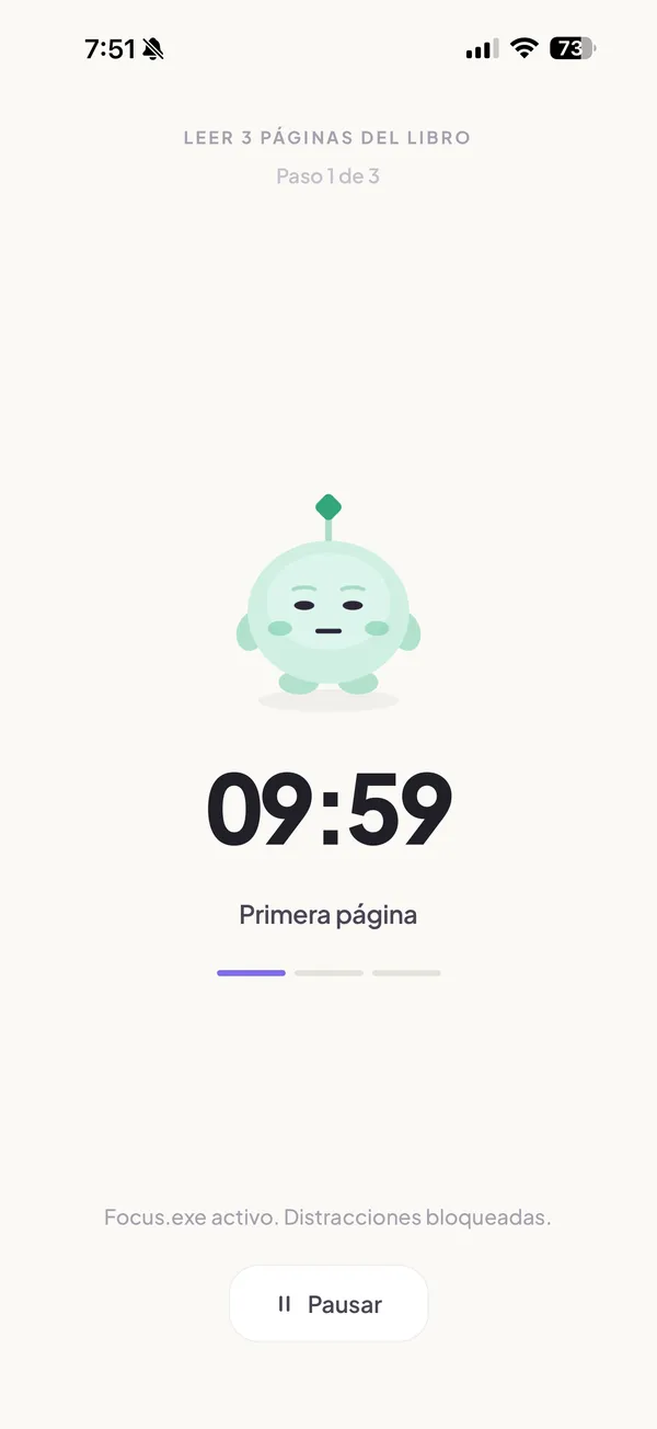 Pantalla de enfoque de Moti: temporizador en 09:59 durante el paso 1 de 3 de la misión Leer 3 páginas del libro.